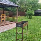Своя ухоженная территория, Гостевой дом Астра