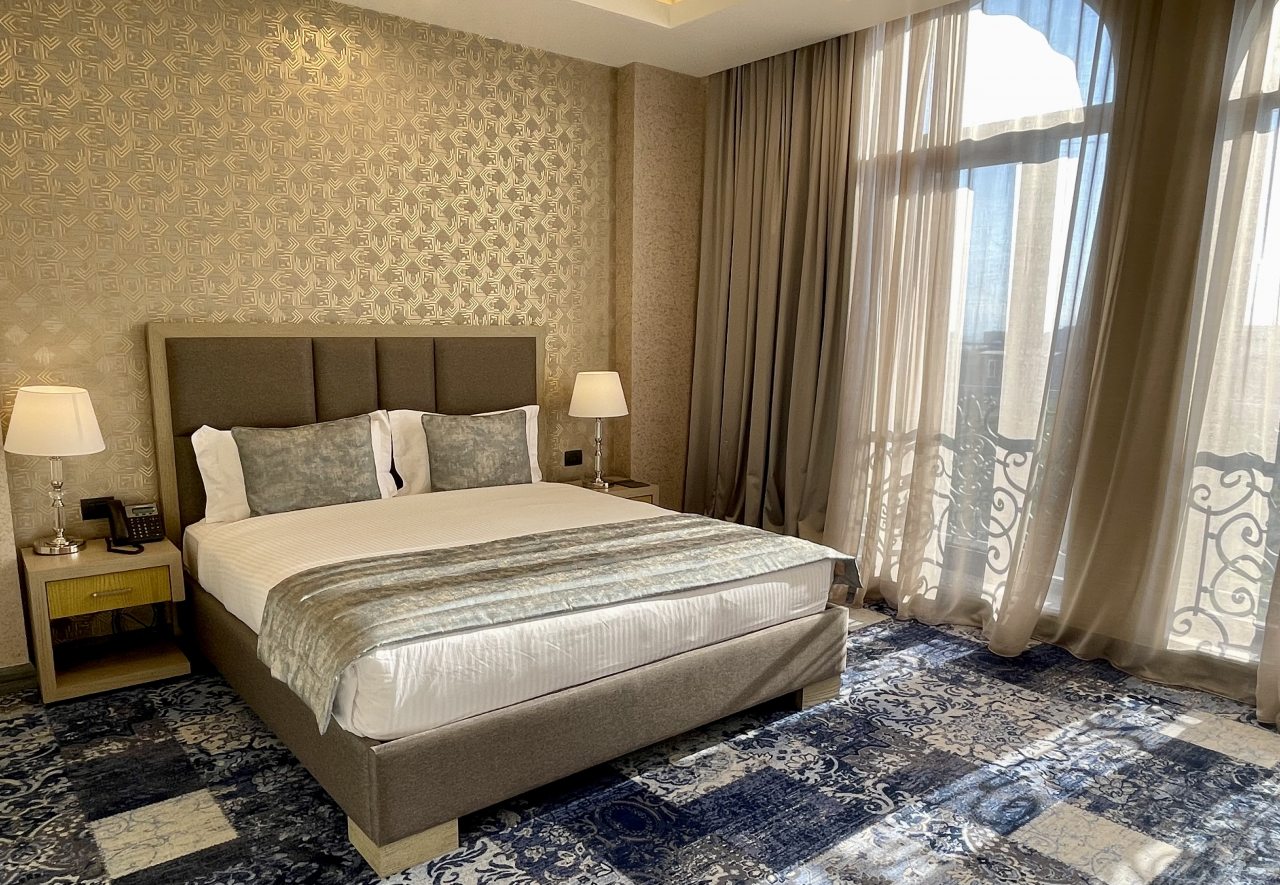 Полулюкс (Superior King Room) отеля Sphera By Stellar Hotels, Ереван