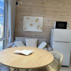 Шале (Шале 4 White House), База отдыха Barn House