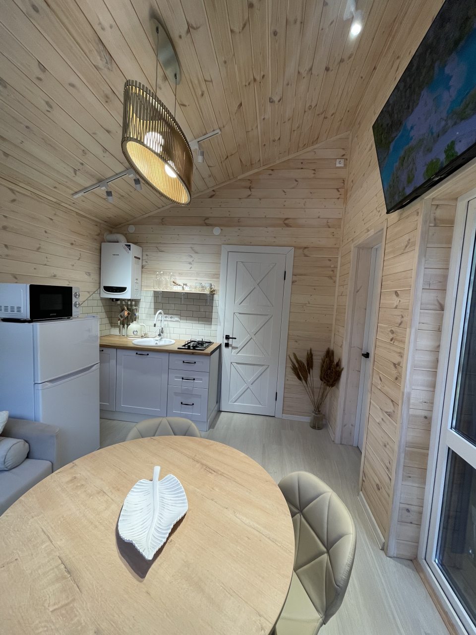 Шале (Шале 4 White House), База отдыха Barn House