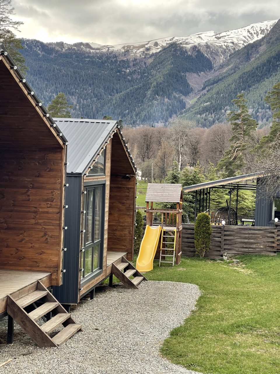 Шале (Шале 4 White House), База отдыха Barn House