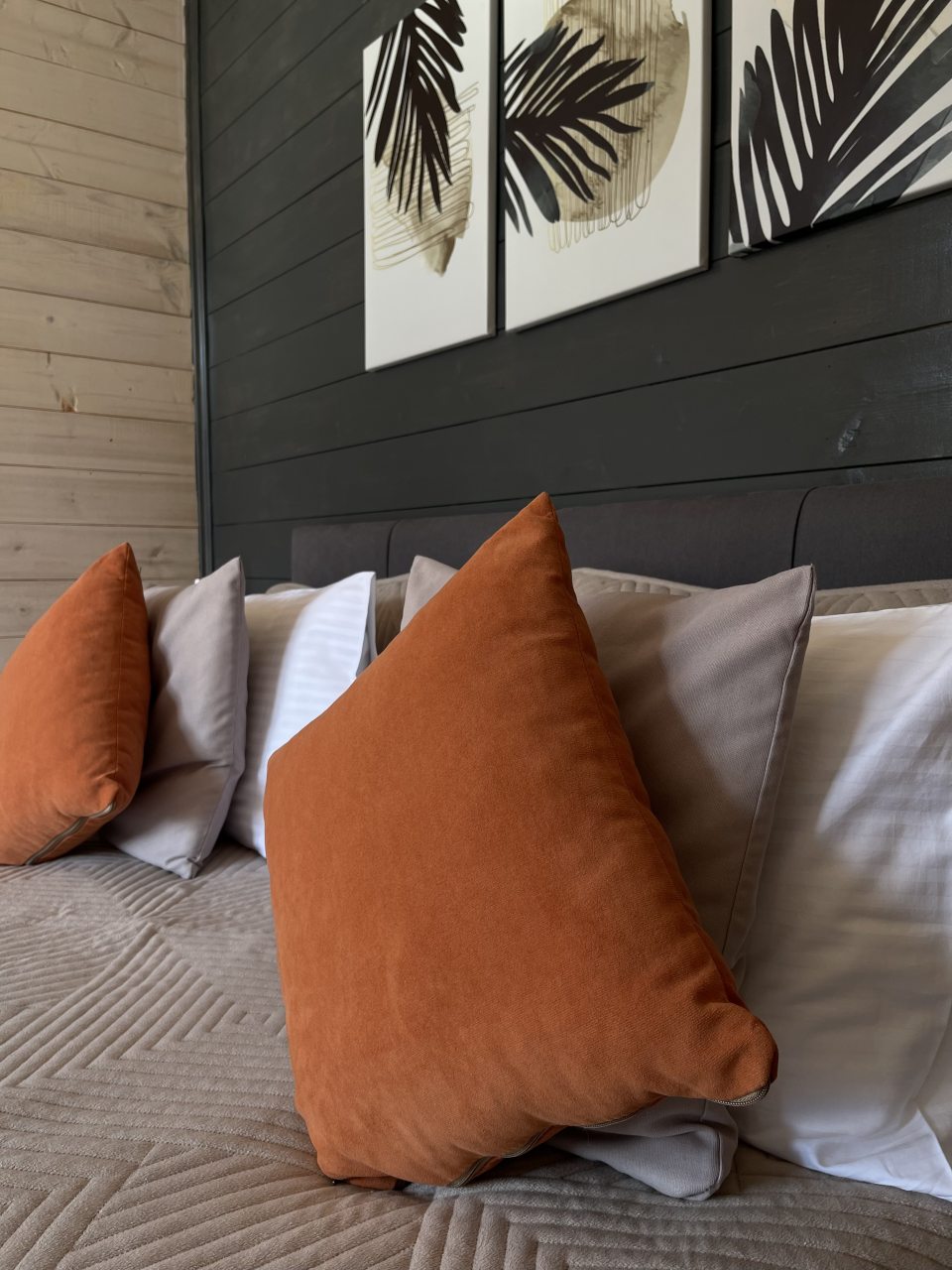 Шале (Шале 3), База отдыха Barn House