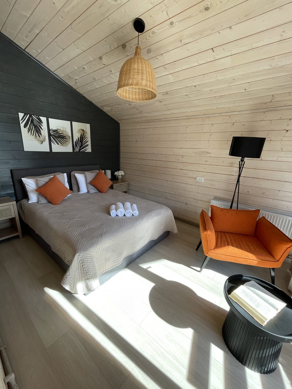 Шале (Шале 3), База отдыха Barn House