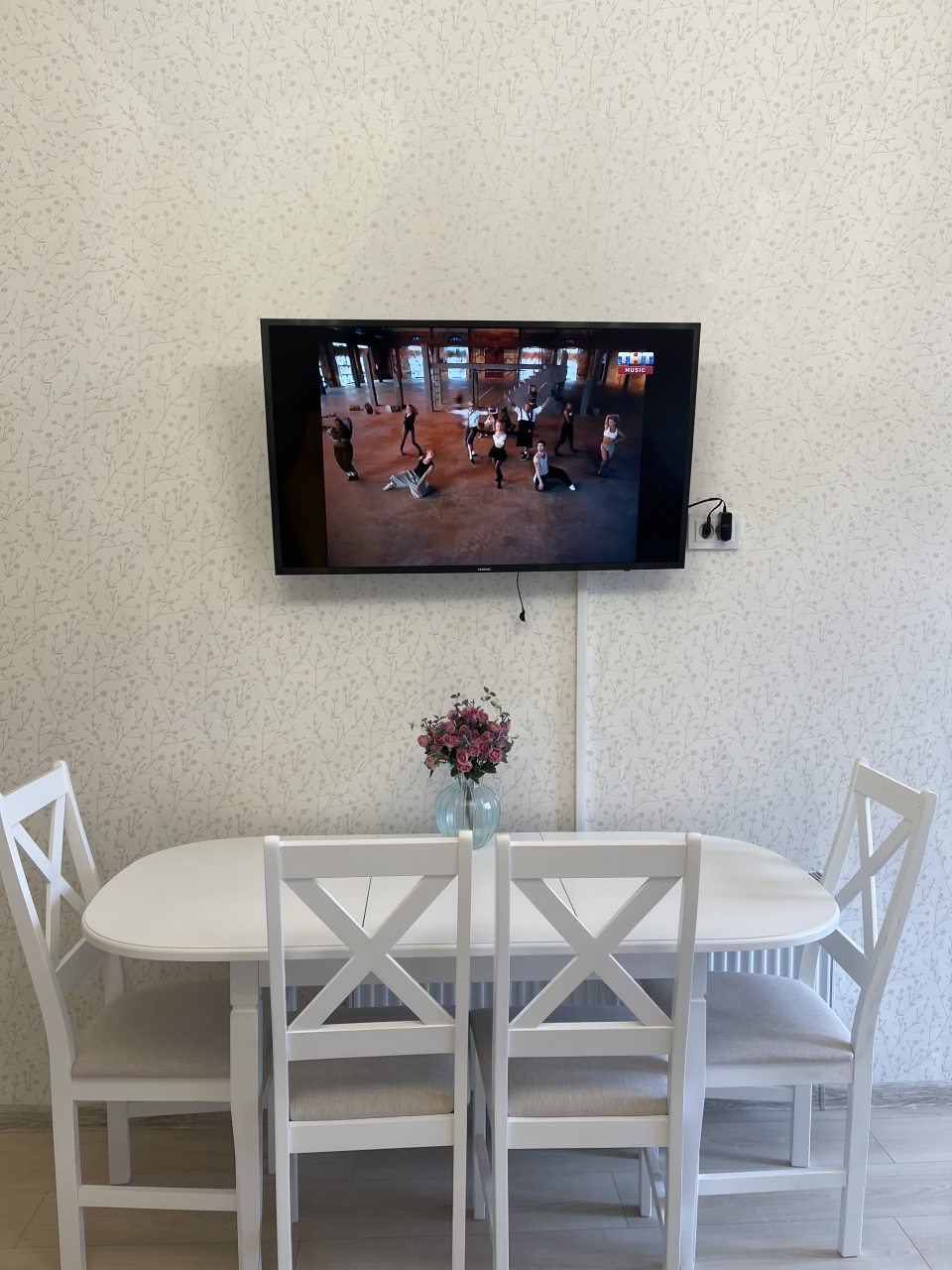 Шале (Шале 2 в стиле Прованс), База отдыха Barn House