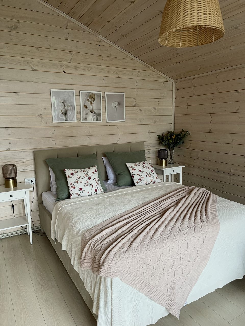 Шале (Шале 2 в стиле Прованс), База отдыха Barn House