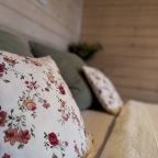 Шале (Шале 2 в стиле Прованс), База отдыха Barn House