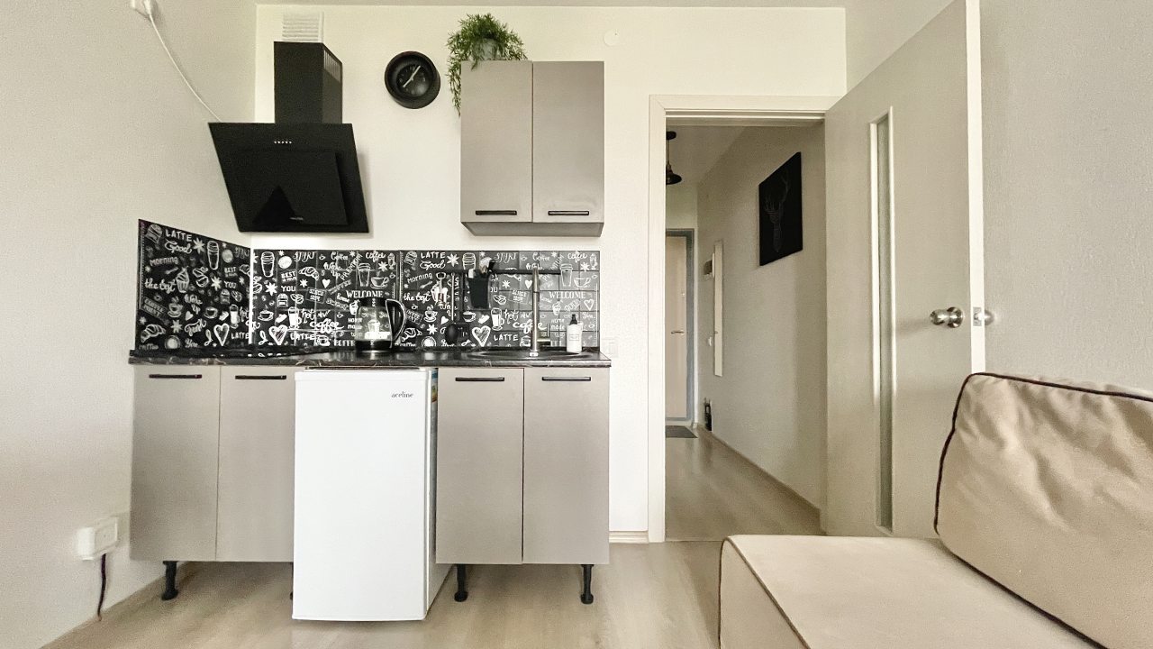 Полностью укомплектованная для приготовления пищи кухня