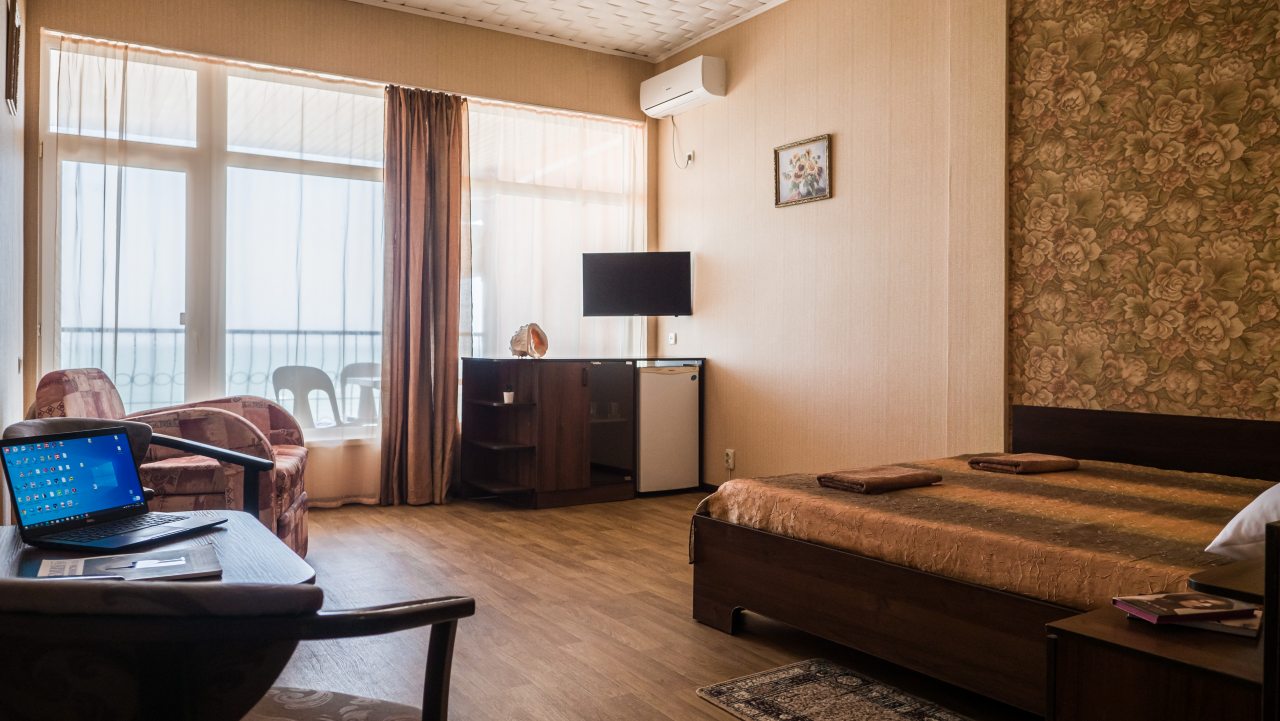 Отель Планета Лета 3*, Каменское, Крым — отзывы, фото, номера, контакты на  101Hotels.com