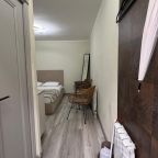 В стоимость включено:
Махровые полотенца
Тапочки