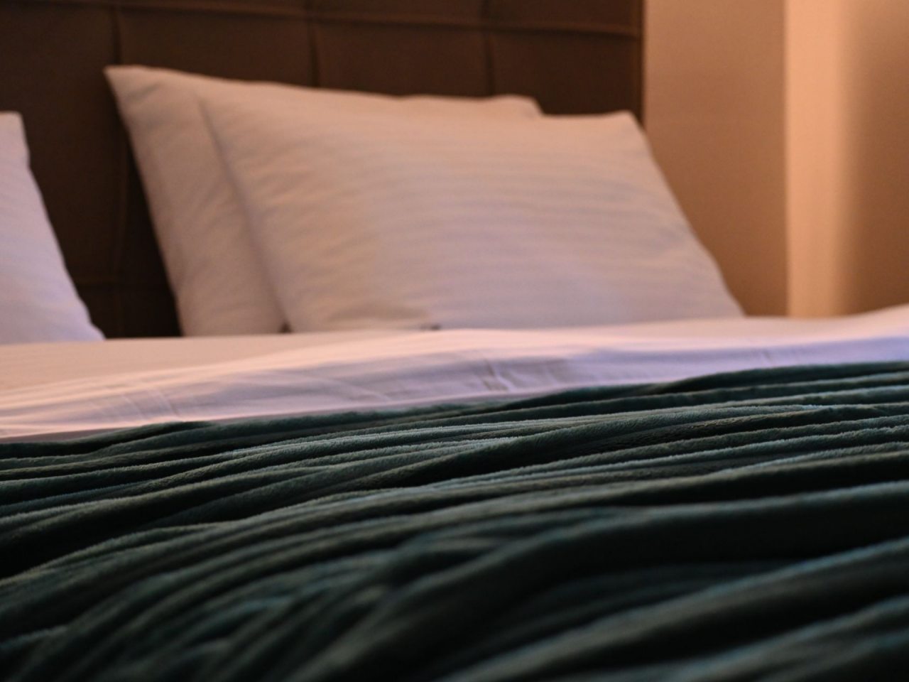 Спальня:
Мини гардеробная
ТВ
Жалюзи блэкаут