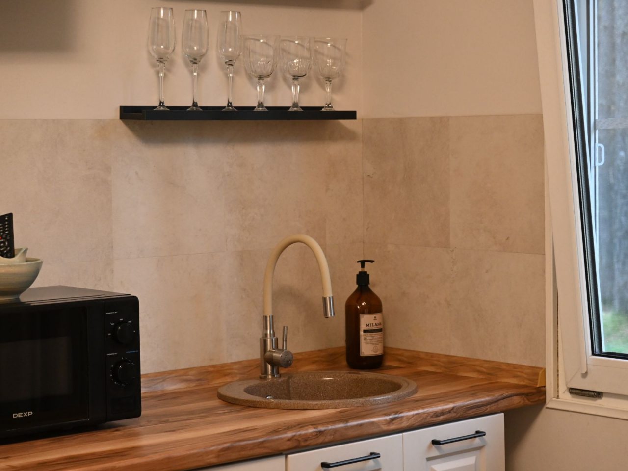 Двухместный (Дом с камином и беседкой), База отдыха Дух Тайги