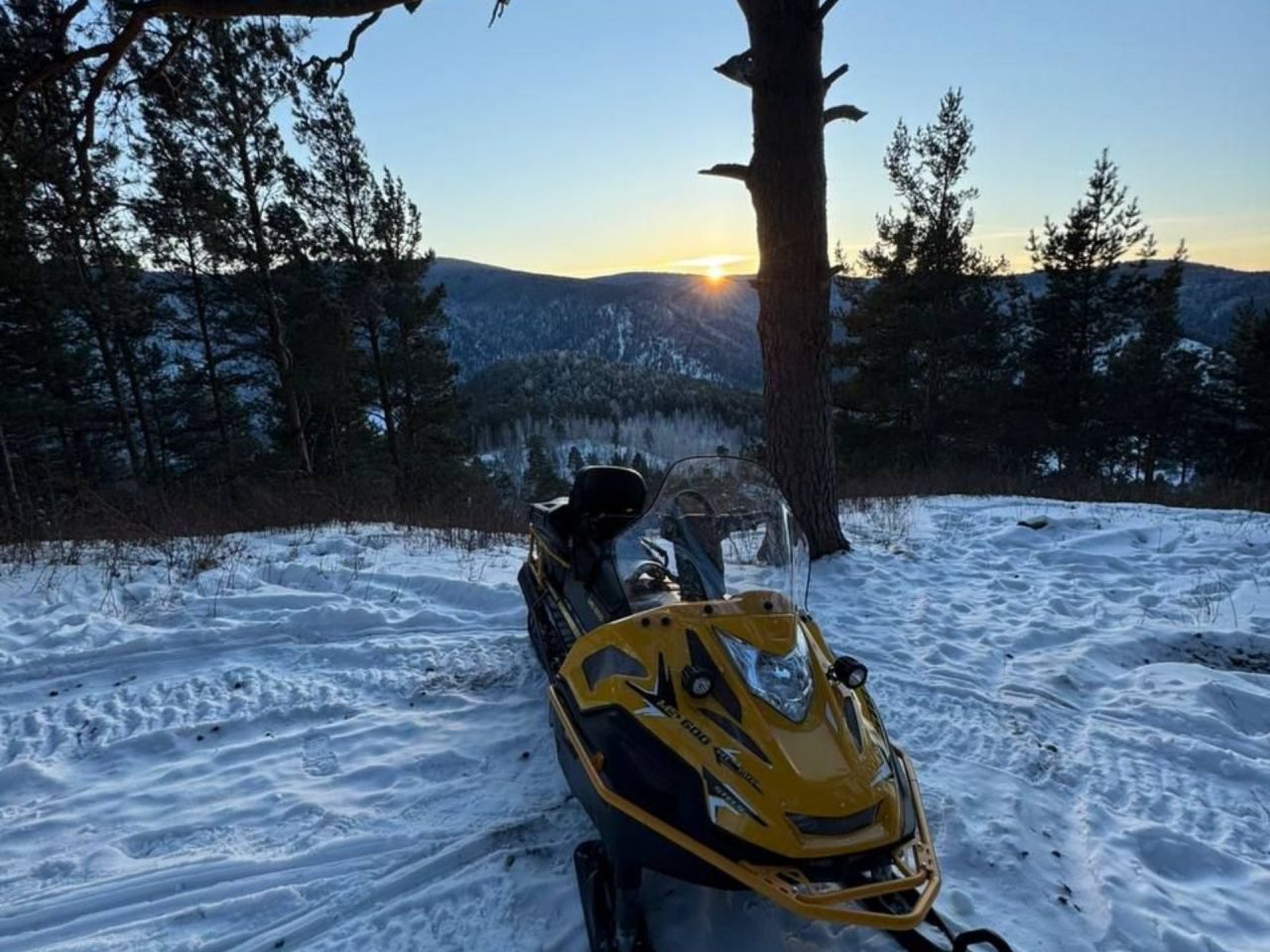 Двухместный (Дом с камином и беседкой), База отдыха Дух Тайги