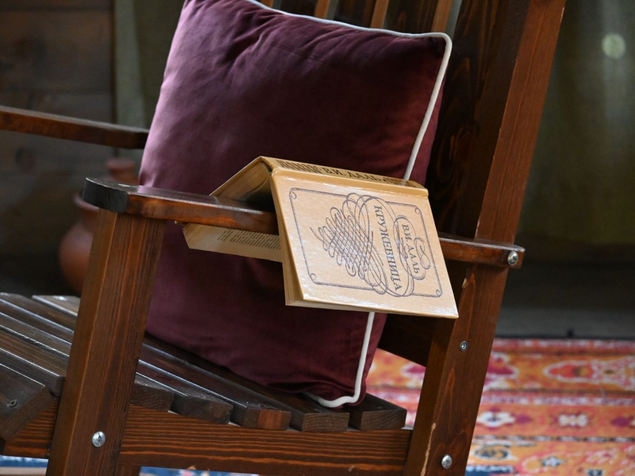 Беседка-библиотека, База отдыха Дух Тайги