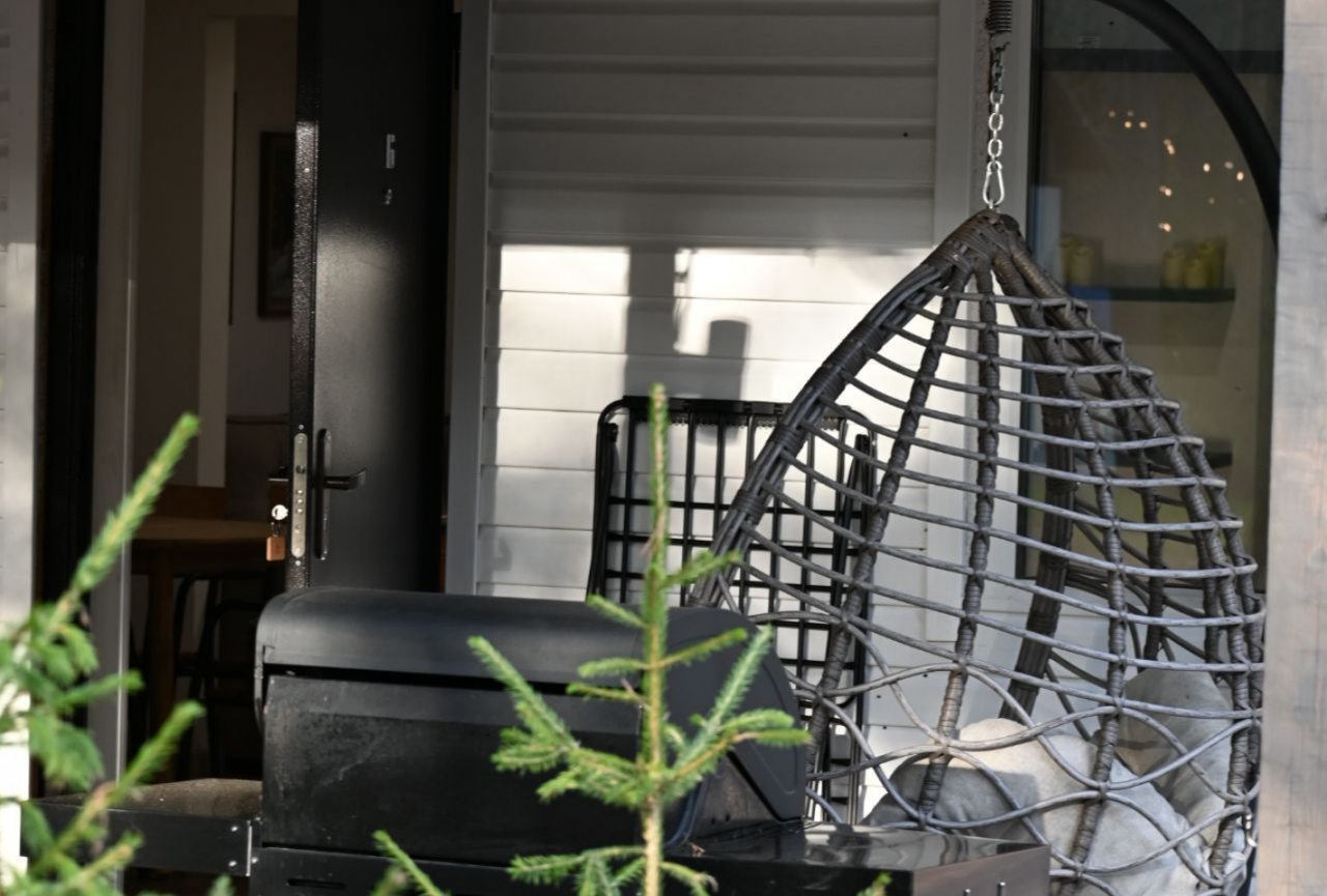 Подвесное кресло-капля, База отдыха Дух Тайги