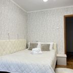 Семиместный (Трехкомнатная квартира у Верхнего озера и парка), Malkova Apartments на Земельной