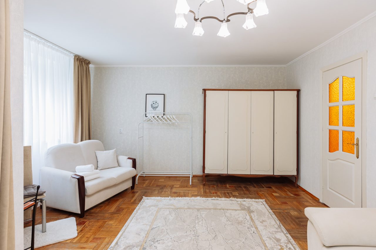Семиместный (Трехкомнатная квартира у Верхнего озера и парка), Malkova Apartments на Земельной