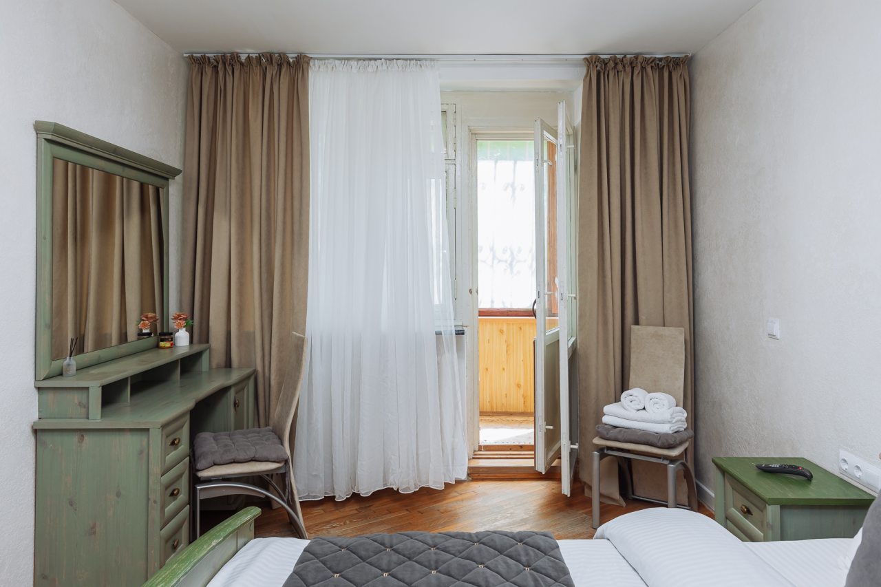 Семиместный (Трехкомнатная квартира у Верхнего озера и парка), Malkova Apartments на Земельной
