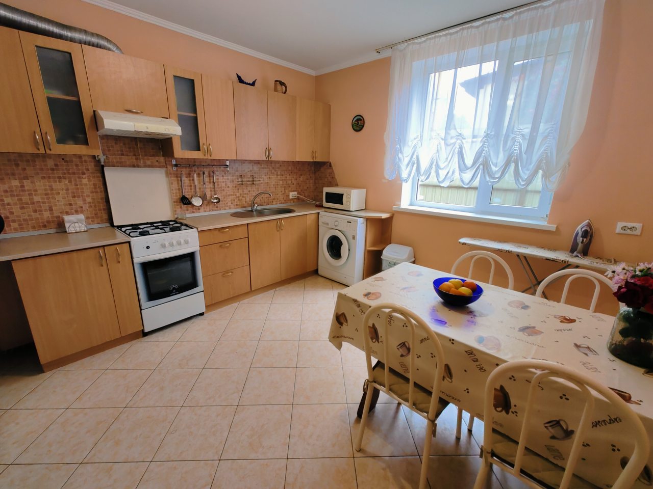 Общая кухня, Гостевой дом Солнце Тургенева