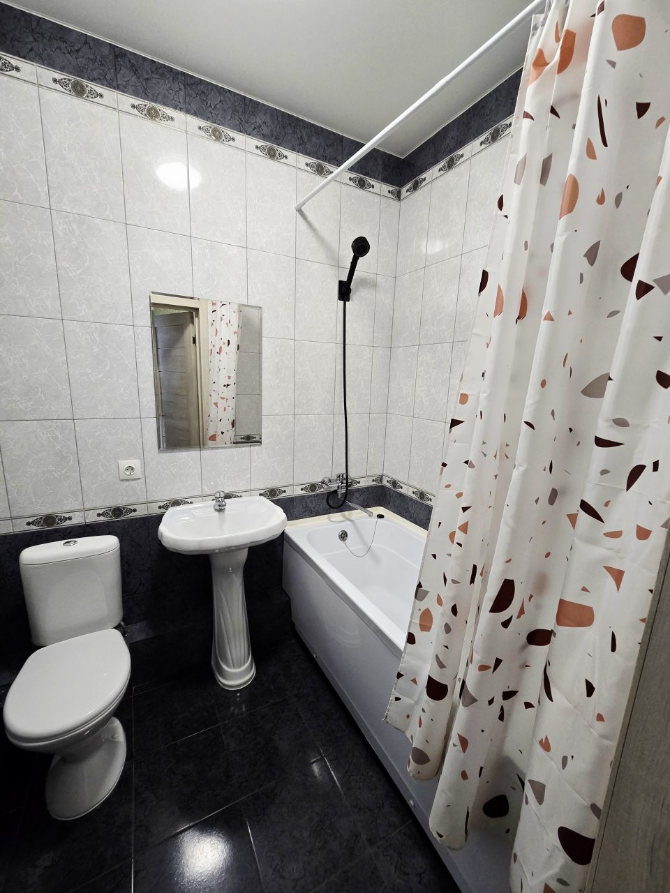 Трёхместный и более, Апартаменты На пр-те Московском 2б