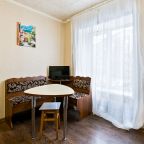 Апартаменты (Двухкомнатные для 6 гостей), Апартаменты МаксРеалти24 Строителей 9