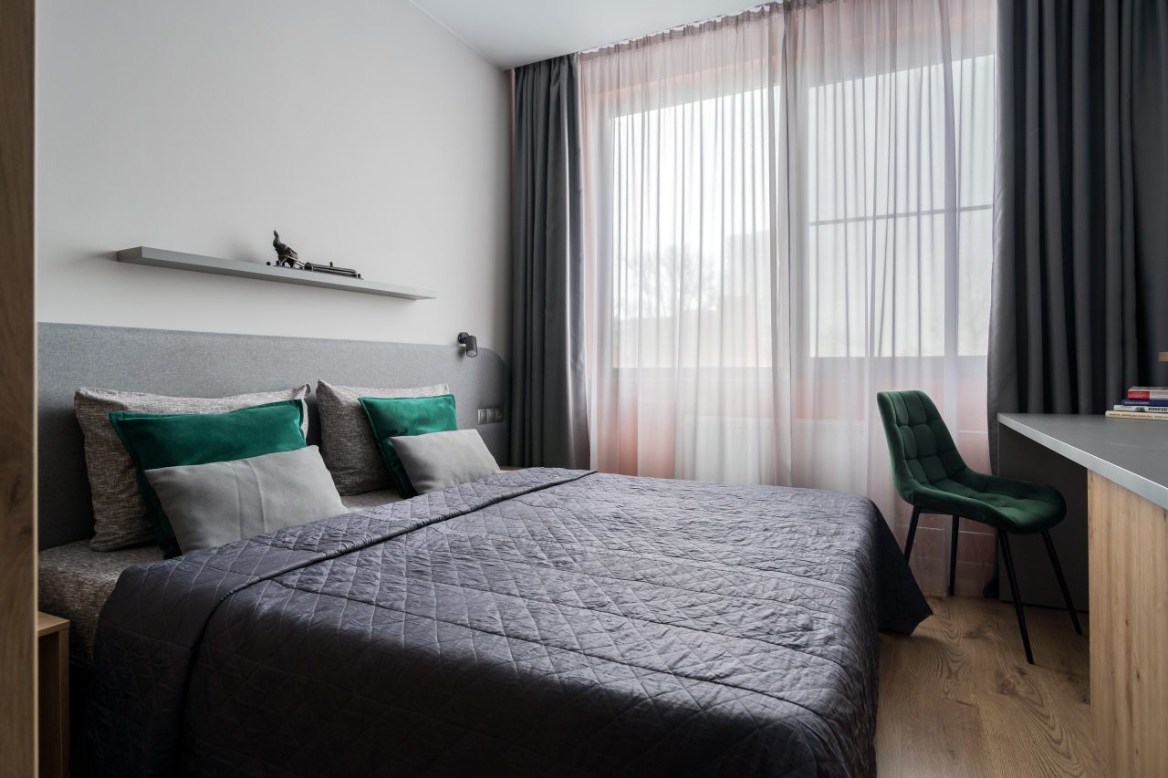 Двуспальная кровать