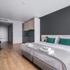 Двуспальная кровать