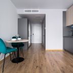 Обеденный стол