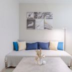 Улучшенный (Апартаменты RentPlaza c шикарным видом на город), Апартаменты RentPlaza на Революционной