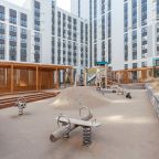 Качели, Апартаменты RentPlaza на Гая