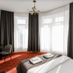 Семейный (Двухкомнатный Делюкс с балконом и видом на море), Отель Кавказ групп