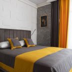 Апартаменты (Апартаменты люкс с балконом и кухней), Отель Кавказ групп
