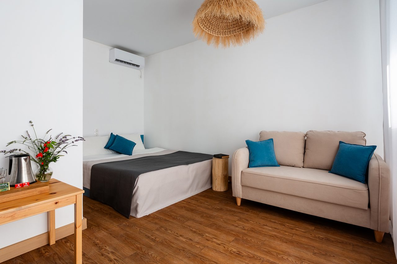 Двухместный (Улучшенный номер с террасой), Petra Garden Beach Hotel