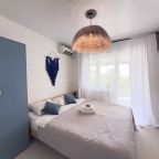 Люкс (Двухкомнатные апартаменты с большой террасой и видом на море), Petra Garden Beach Hotel