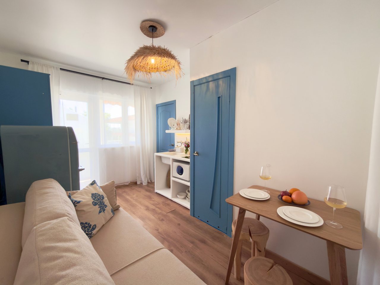 Люкс (Двухкомнатные семейные апартаменты с террасой), Petra Garden Beach Hotel