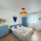Люкс (Двухкомнатные семейные апартаменты с террасой), Petra Garden Beach Hotel