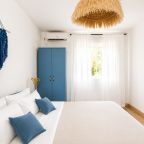 Люкс (Двухкомнатные семейные апартаменты с террасой), Petra Garden Beach Hotel