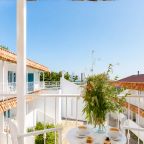 Люкс (Двухкомнатные семейные апартаменты с террасой), Petra Garden Beach Hotel