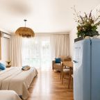 Студио (Панорамный люкс с лаундж-зоной и видом на море), Petra Garden Beach Hotel
