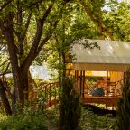 Тихое место, Загородный отель River glamp