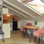 Апартаменты (Четырехместные апартаменты), Гостевой дом Лалеби