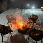 Дом (Загородный Дом A-Frame с чаном на берегу реки (белый)), Загородный клуб По щучьему Велению