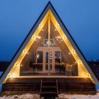 Дом (В стиле A-frame на берегу реки  с чаном(коричневый 2)), Загородный клуб По щучьему Велению