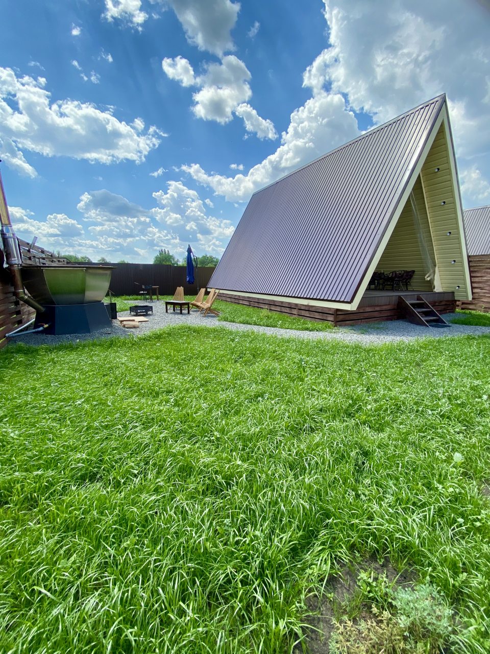 Дом (Загородный Дом A-Frame с чаном на берегу реки (белый)), Загородный клуб По щучьему Велению