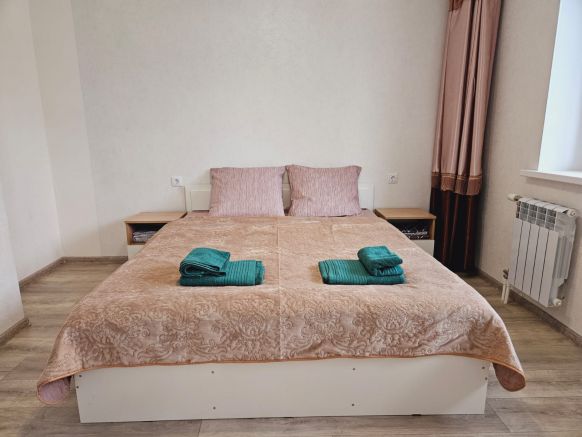 Апартаменты 1-комнатная квартира с кухней-гостиной на Джамбула