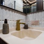 Трёхместный и более (Янтарь), Апартаменты Lux с террасой в центре Москвы