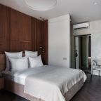 Трёхместный и более (Янтарь), Апартаменты Lux с террасой в центре Москвы