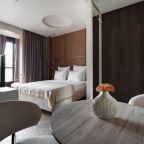 Трёхместный и более (Янтарь), Апартаменты Lux с террасой в центре Москвы