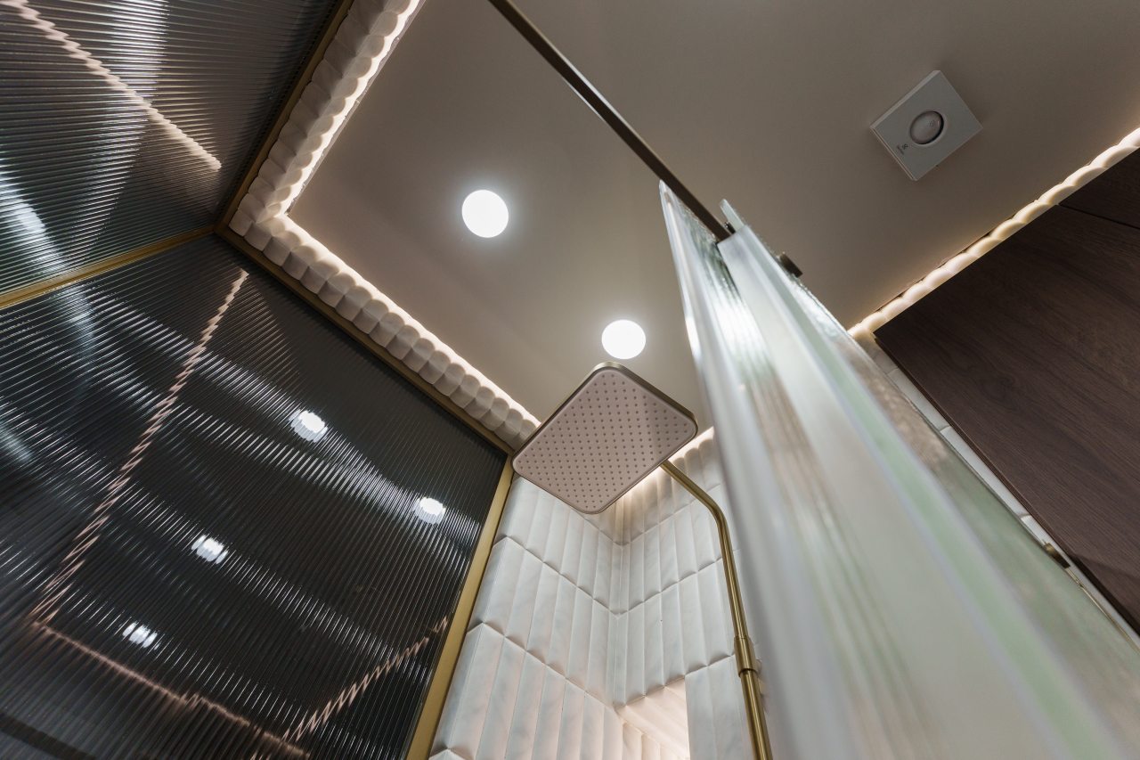 Трёхместный и более (Янтарь), Апартаменты Lux с террасой в центре Москвы