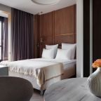 Трёхместный и более (Янтарь), Апартаменты Lux с террасой в центре Москвы