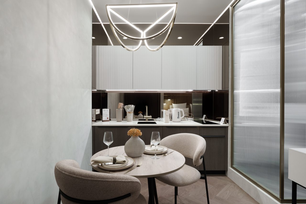 Трёхместный и более (Янтарь), Апартаменты Lux с террасой в центре Москвы